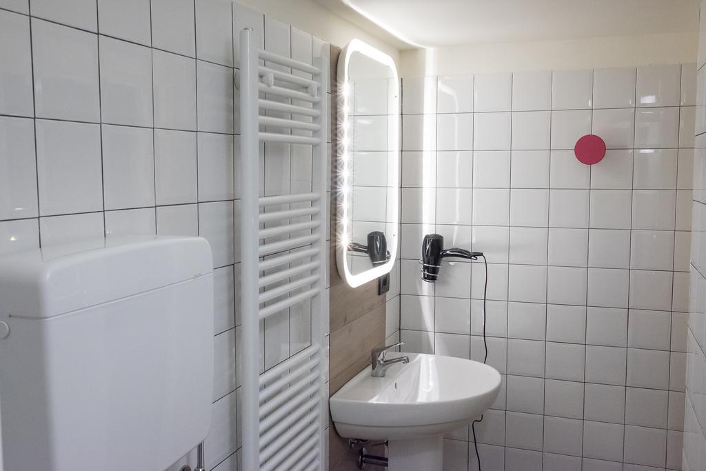 Viabasso11 Guest House Novi Ligure Buitenkant foto
